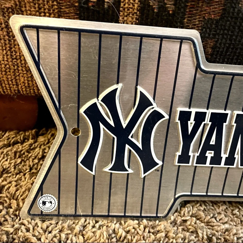 NEW Yankee Stadium Arrow Baseball Metal Sign